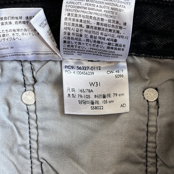 Black Levi 501 Denim Shorts - Picture 8 of 8